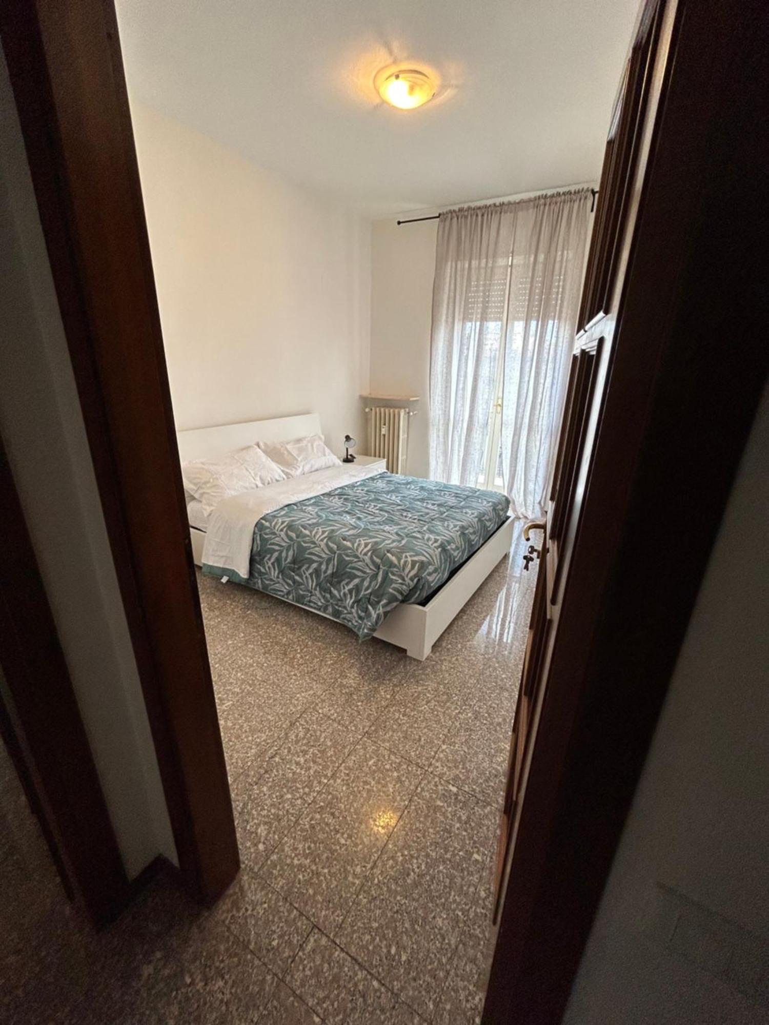 Bed Station -Self Check In- Bed and Breakfast Bergamo Buitenkant foto